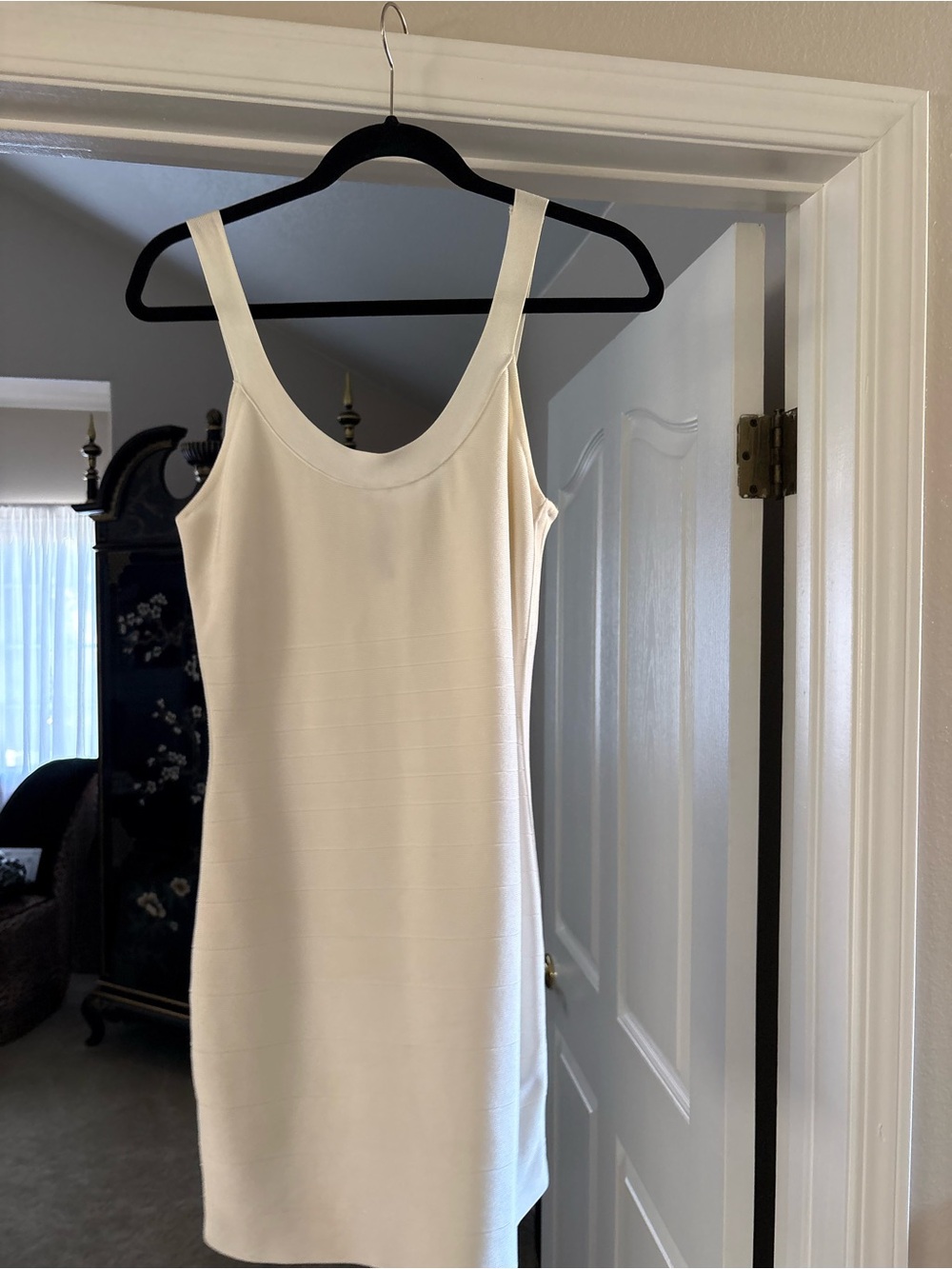 Guess by Marciano Ivory Bandage Bodycon Mini Dress Sleeveless Scoop Neck